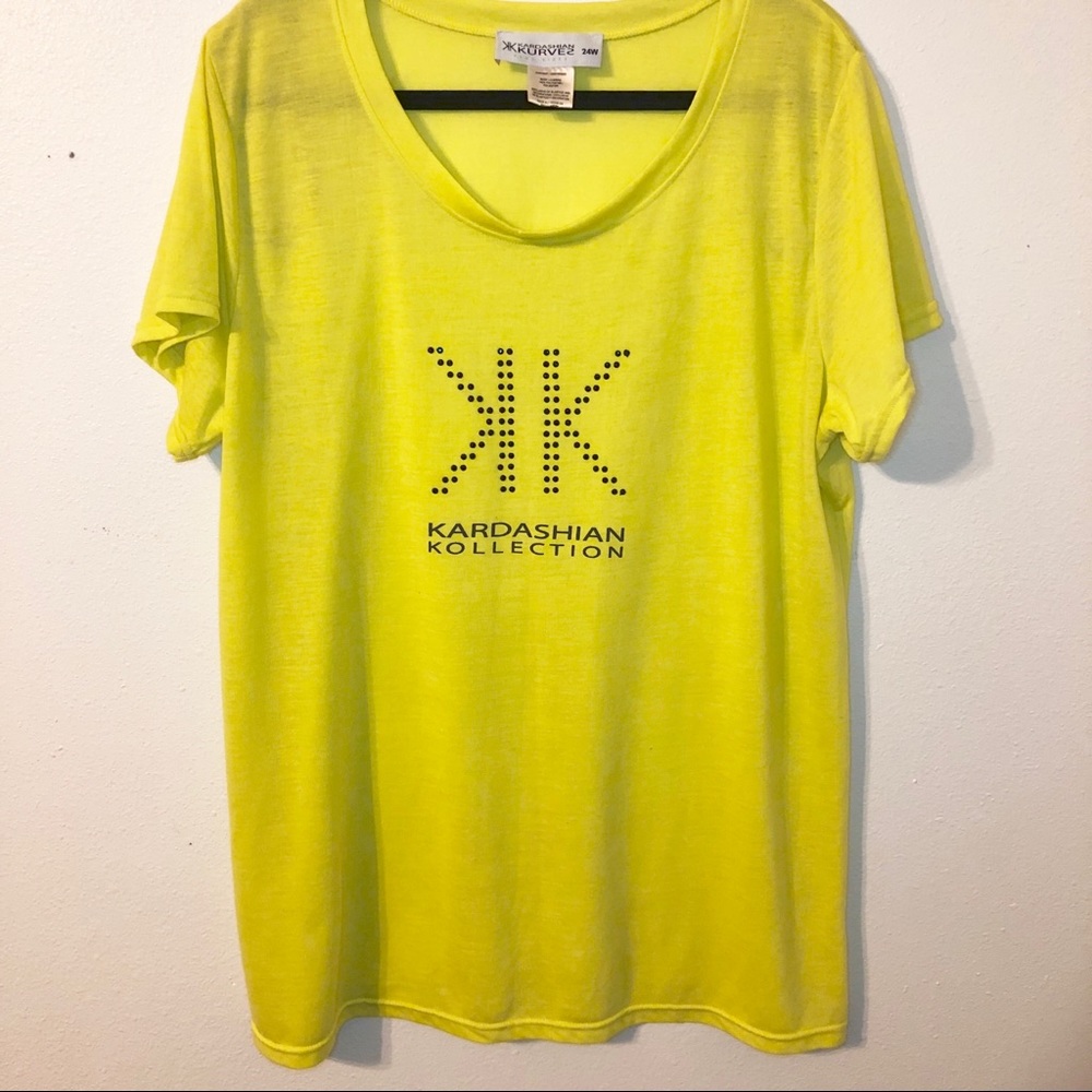 Kardashian Kurves Yellow Tee Size 24W
